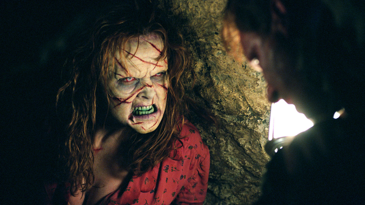 El Exorcista: El Comienzo (2004)