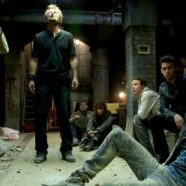 Aislados (The Divide) (2011)
