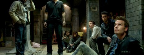 Aislados (The Divide) (2011)